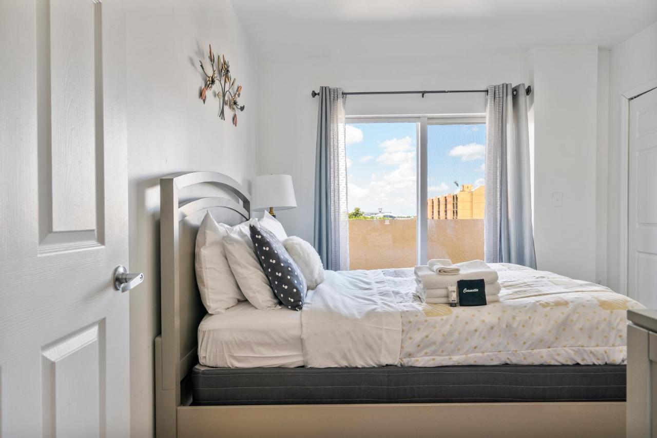 Airport Getaway Apartment ไมอามี ภายนอก รูปภาพ